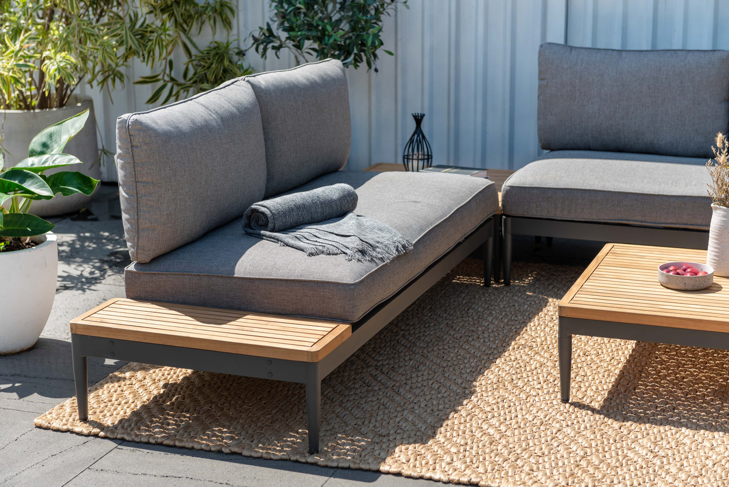 Topaz 2-Seater Outdoor Sofa